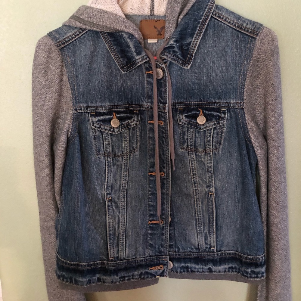 Jean jacket with hood